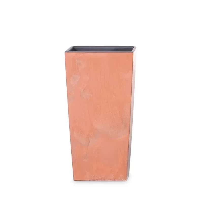 Urbi Square Betton 3 Urbi Square Betton